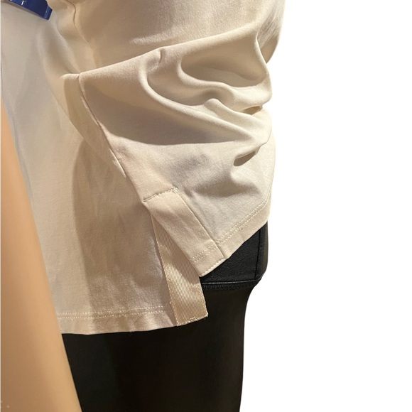 Perfect layering tshirt 🍁😍 - Picture 4 of 7